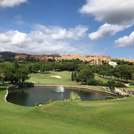 Ample Luxury Fancy Golf & Padel ماربيا