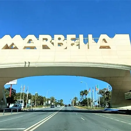Ample Luxury Fancy Golf & Padel Appartamento Marbella