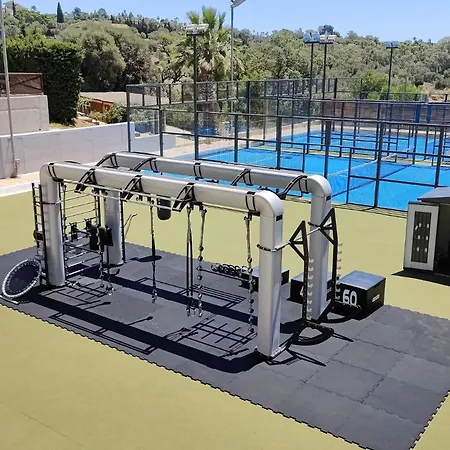 Ample Luxury Fancy Golf & Padel ماربيا