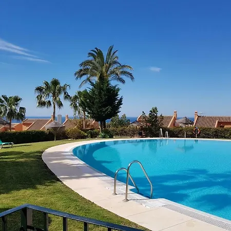 Ample Luxury Fancy Golf & Padel * ماربيا