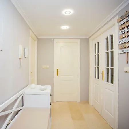 Ample Luxury Fancy Golf & Padel ماربيا