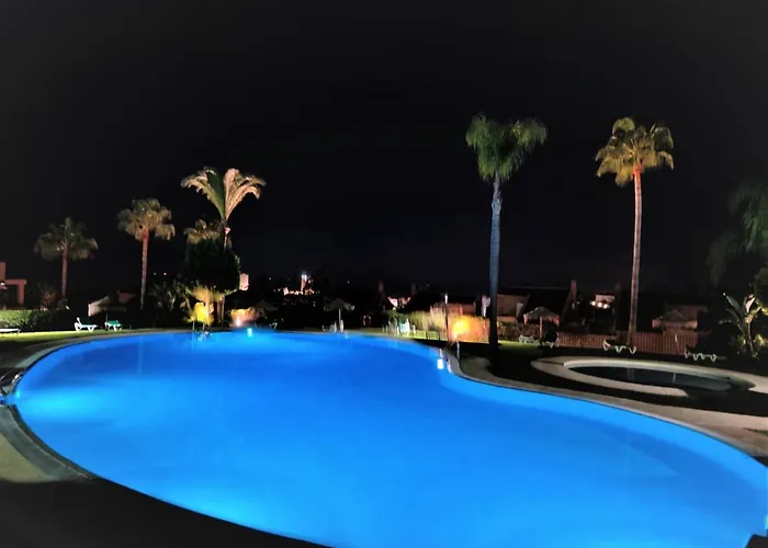 Ample Luxury Fancy Golf & Padel Apartment *