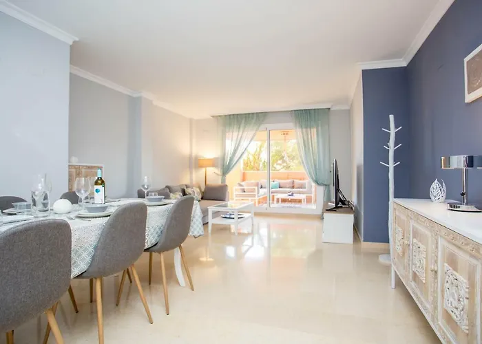 Ample Luxury Fancy Golf & Padel Apartment *