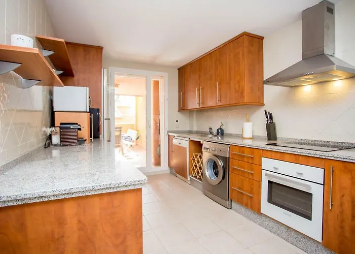 Ample Luxury Fancy Golf & Padel Apartment Marbella